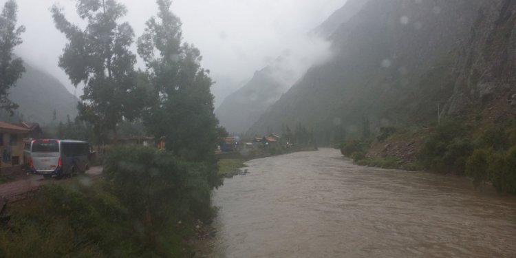 Cusco to Machu Picchu by Bus
