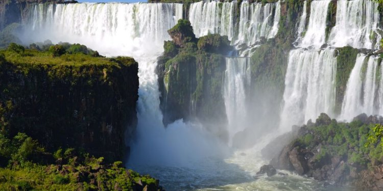 Iguazu Falls wallpaper