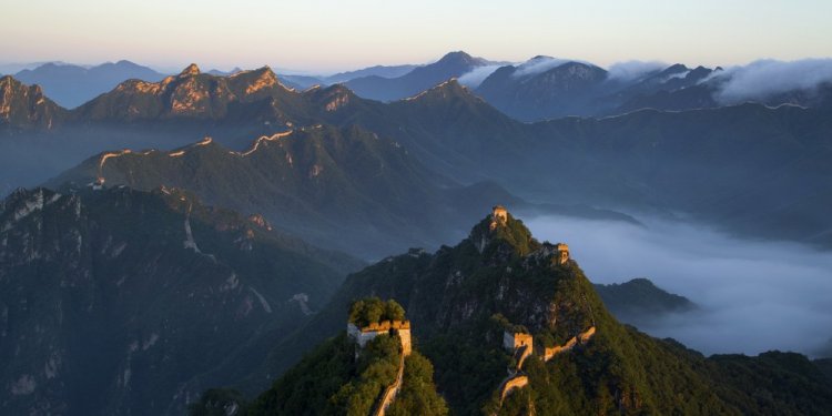 Walking the Great Wall of